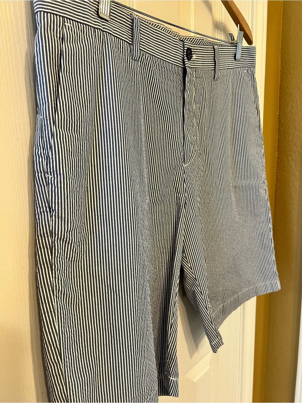 Banana Republic tailored flat